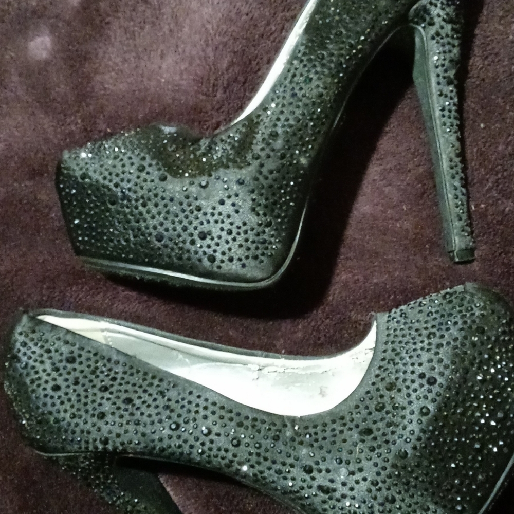 Black diamond heels